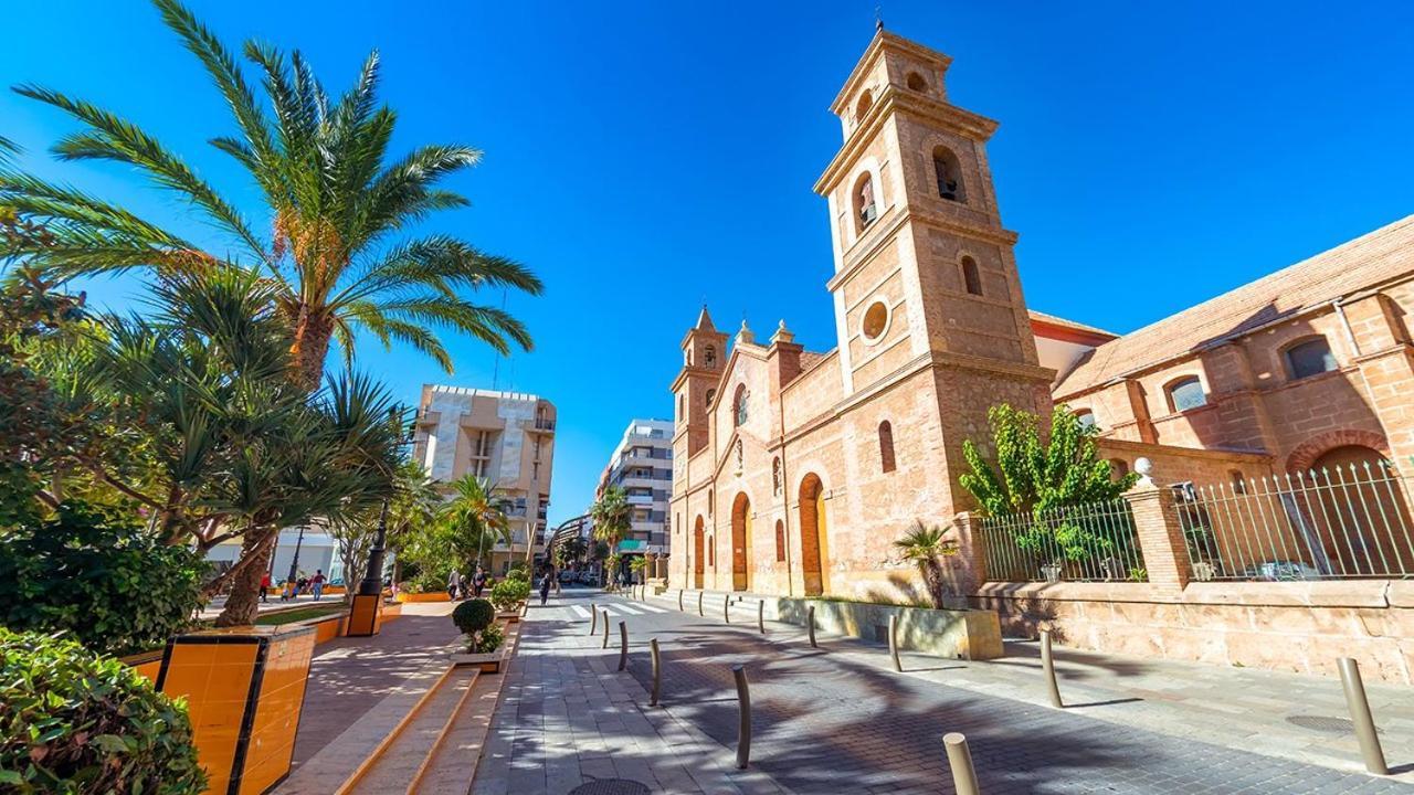 Blue House 1ª Linea Playa Apartment Torrevieja Ngoại thất bức ảnh